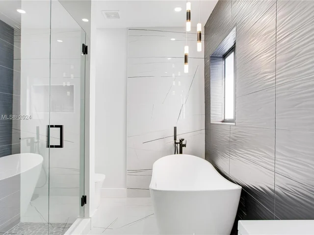 1937 SW 16 Ave, Miami FL 33145