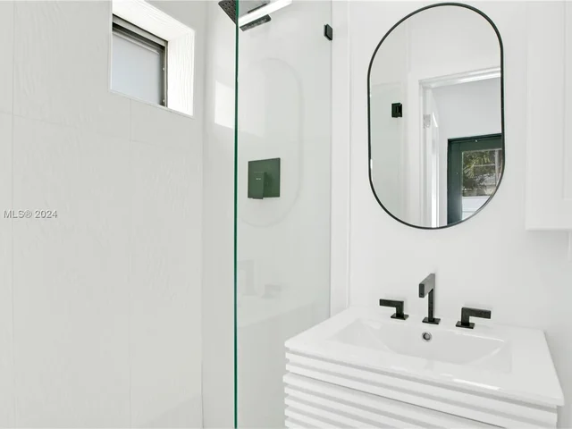 1937 SW 16 Ave, Miami FL 33145