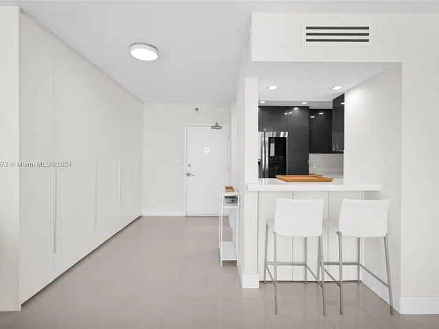 1000 West Ave # 327, Miami Beach FL 33139