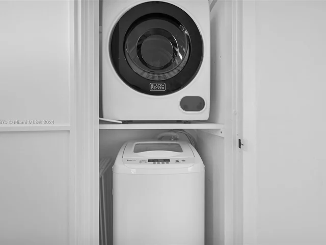 1000 West Ave # 327, Miami Beach FL 33139