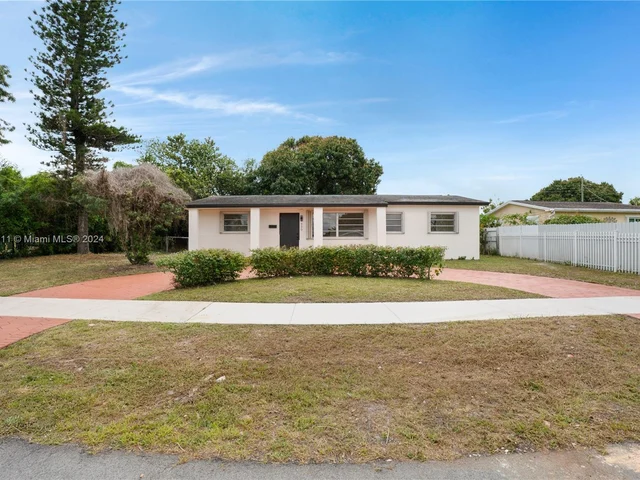 920 NW 201st St, Miami Gardens FL 33169