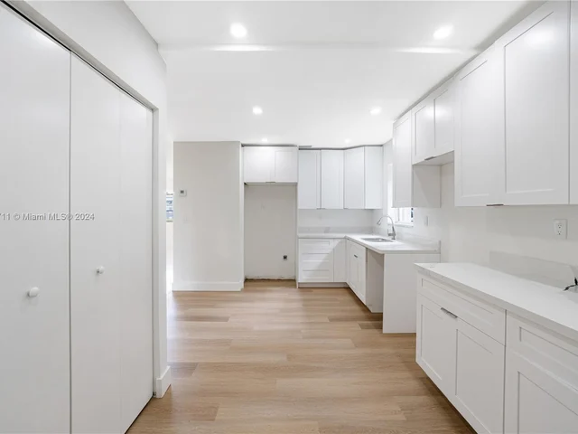 920 NW 201st St, Miami Gardens FL 33169