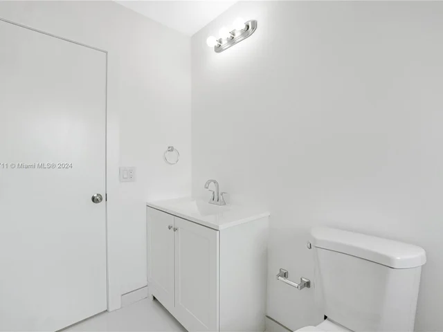 920 NW 201st St, Miami Gardens FL 33169