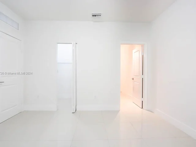 15545 SW 12th Ter, Miami FL 33194