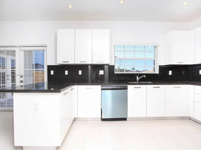 15545 SW 12th Ter, Miami FL 33194