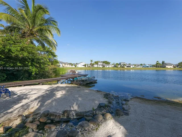 6681 SW 155th Ave, Miami FL 33193