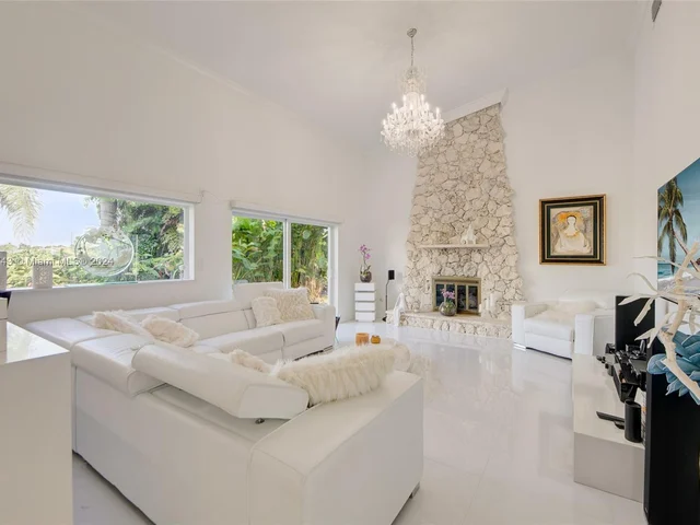 6681 SW 155th Ave, Miami FL 33193