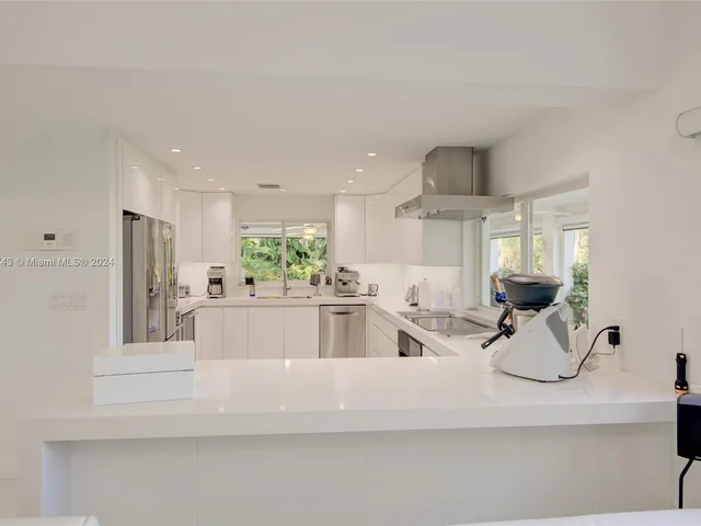 6681 SW 155th Ave, Miami FL 33193