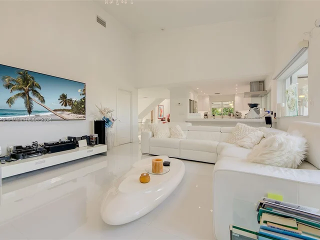 6681 SW 155th Ave, Miami FL 33193