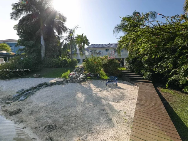 6681 SW 155th Ave, Miami FL 33193