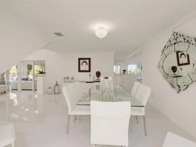 6681 SW 155th Ave, Miami FL 33193