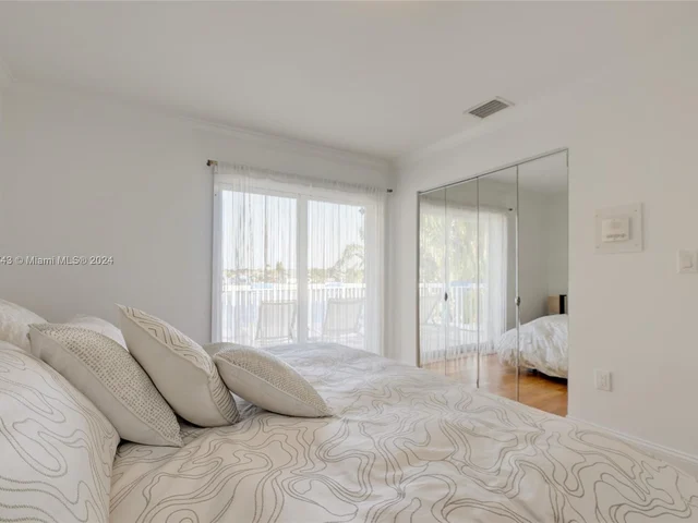 6681 SW 155th Ave, Miami FL 33193