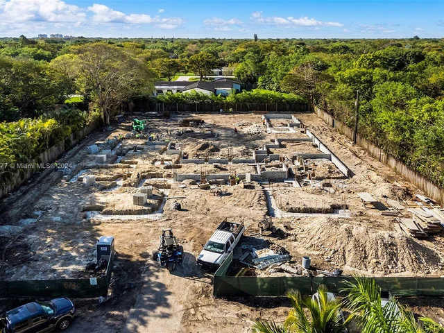 6730 SW 115th St, Pinecrest FL 33156