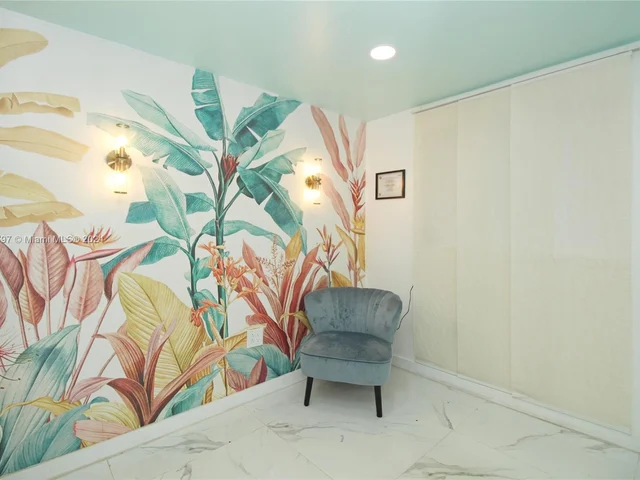 531 SW 70th Ave, Pembroke Pines FL 33023