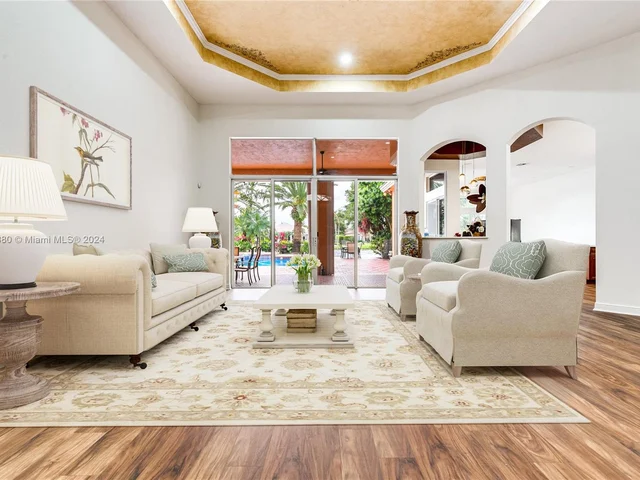 15036 SW 39th St, Davie FL 33331