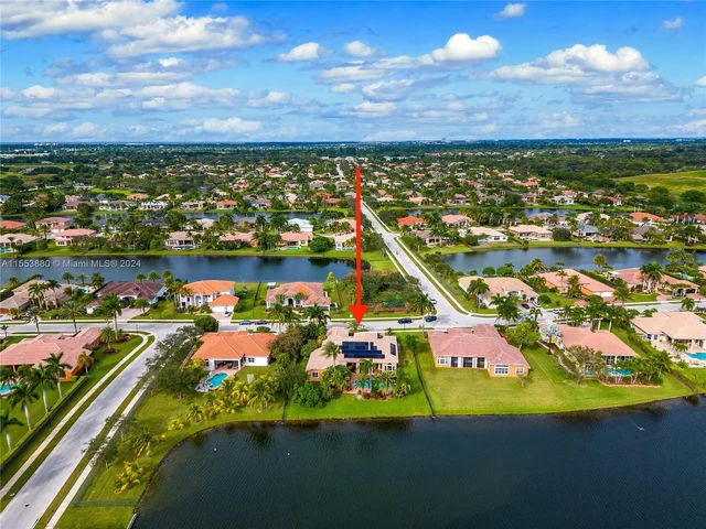 15036 SW 39th St, Davie FL 33331