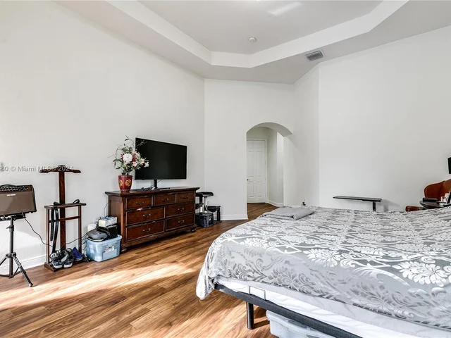 15036 SW 39th St, Davie FL 33331