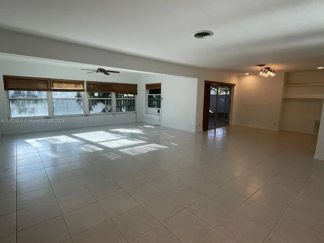 709 NE 25th Ave, Pompano Beach FL 33062