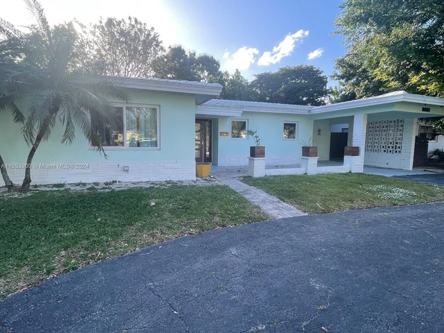 709 NE 25th Ave, Pompano Beach FL 33062