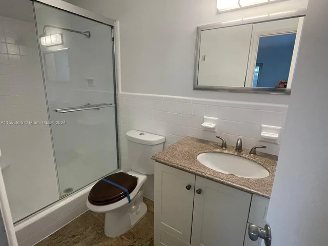 709 NE 25th Ave, Pompano Beach FL 33062