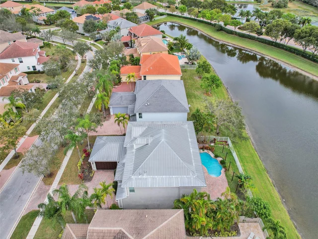 9342 Madewood Ct, West Palm Beach FL 33411