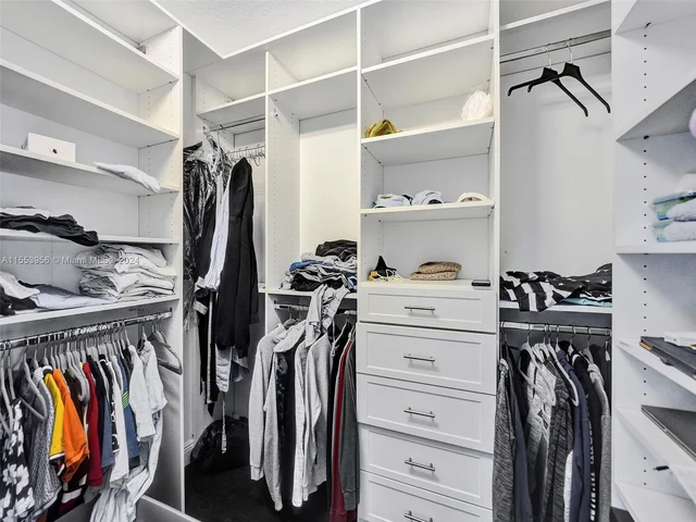 9342 Madewood Ct, West Palm Beach FL 33411