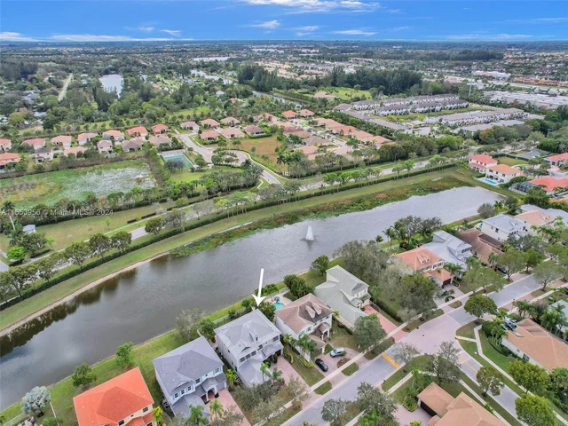 9342 Madewood Ct, West Palm Beach FL 33411