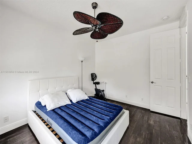 9342 Madewood Ct, West Palm Beach FL 33411