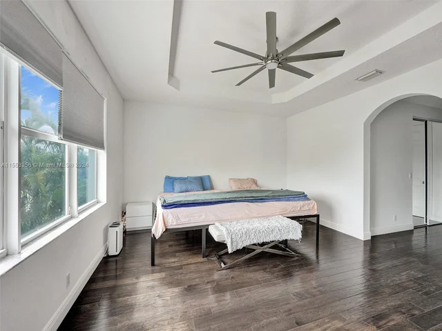 9342 Madewood Ct, West Palm Beach FL 33411