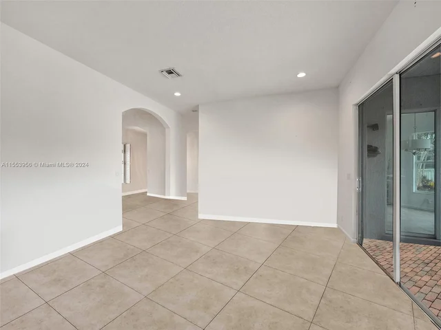 9342 Madewood Ct, West Palm Beach FL 33411