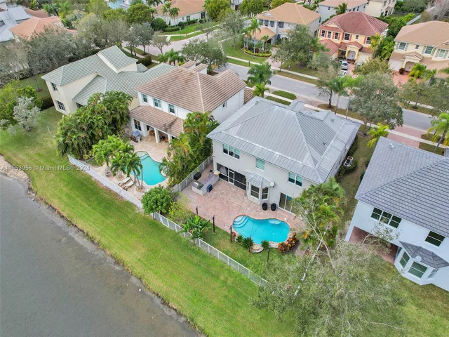 9342 Madewood Ct, West Palm Beach FL 33411