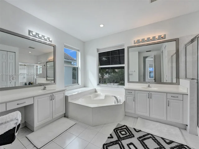 9342 Madewood Ct, West Palm Beach FL 33411