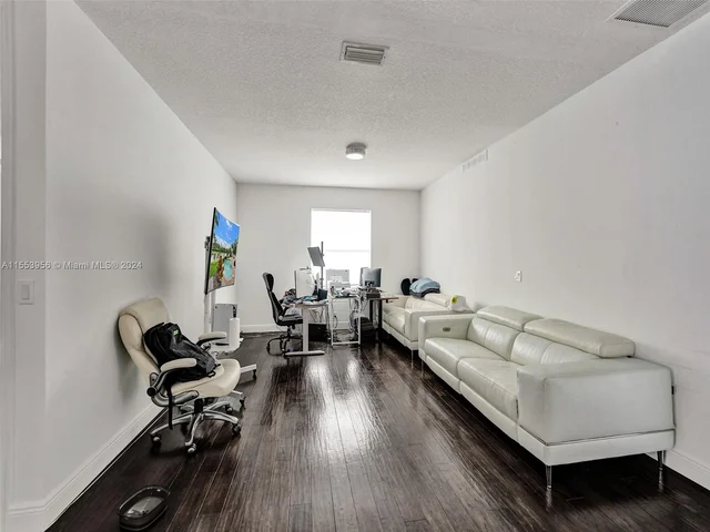 9342 Madewood Ct, West Palm Beach FL 33411