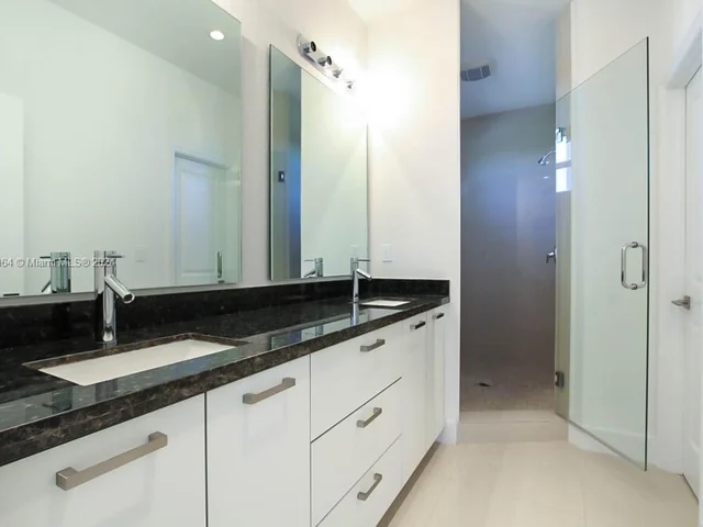 15610 SW 11 Ter, Miami FL 33194