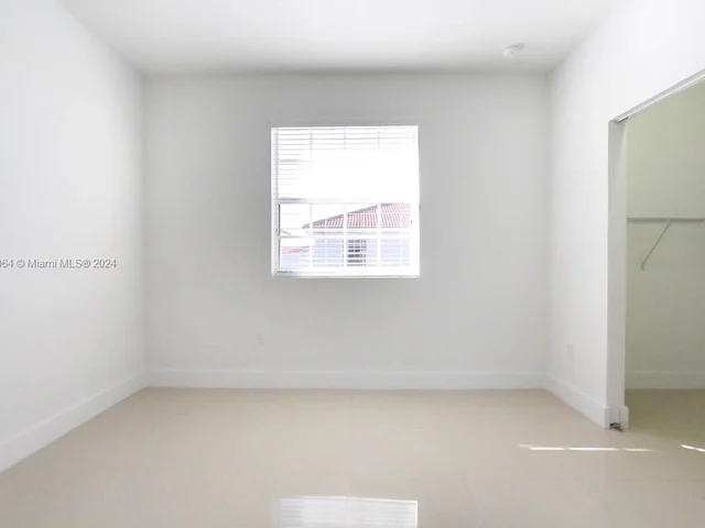 15610 SW 11 Ter, Miami FL 33194