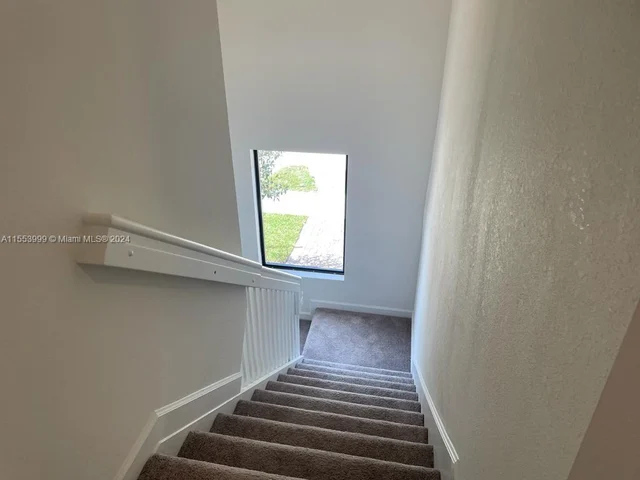 10013 SW 231 LN, Miami FL 33190