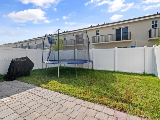 770 SE 18th St # 0, Homestead FL 33034