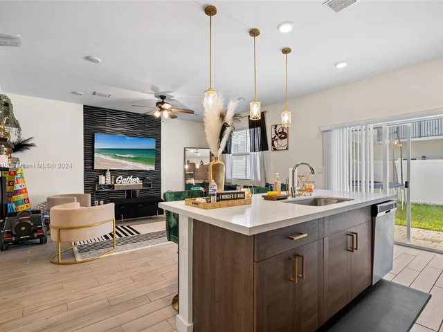 770 SE 18th St # 0, Homestead FL 33034