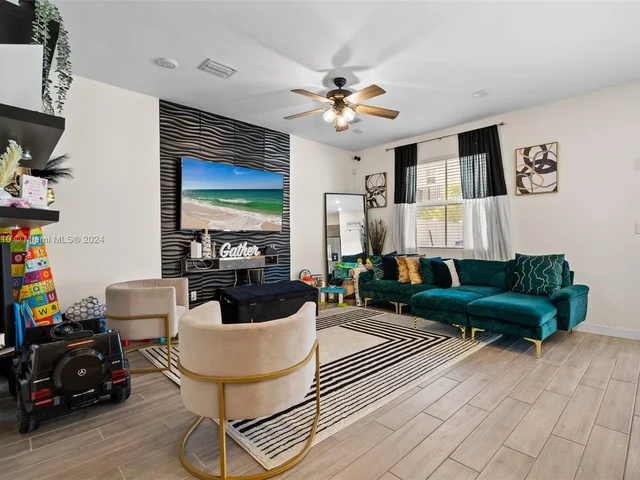 770 SE 18th St # 0, Homestead FL 33034