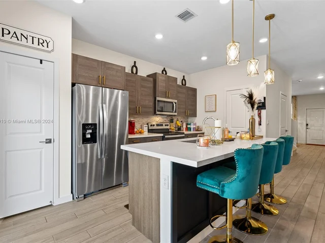 770 SE 18th St # 0, Homestead FL 33034