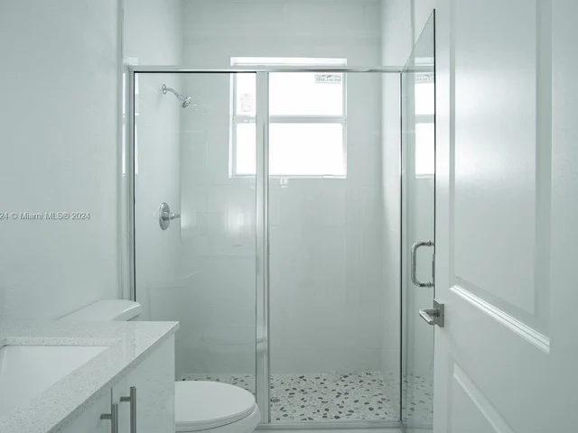 22490 SW 124 ST, Miami FL 33170