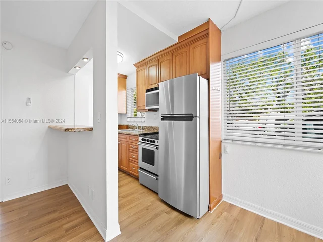 2020 NE 56th St # 101, Fort Lauderdale FL 33308