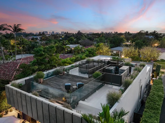 8055 Noremac Ave, Miami Beach FL 33141