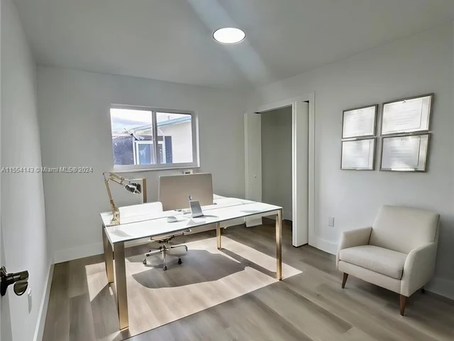 2905 NW 120th Way, Sunrise FL 33323