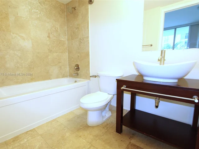 350 S Miami Ave # 311, Miami FL 33130