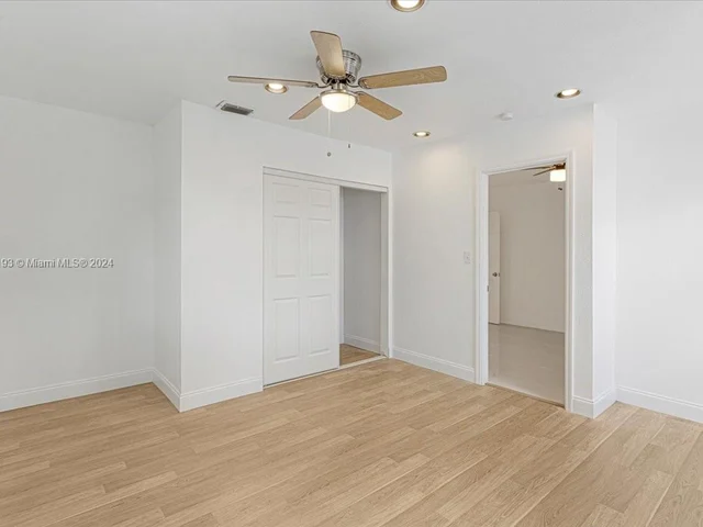 940 N 70th Way, Hollywood FL 33024