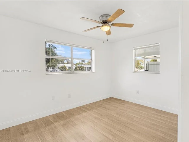 940 N 70th Way, Hollywood FL 33024