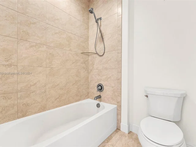 11150 NW 82nd Pl, Parkland FL 33076