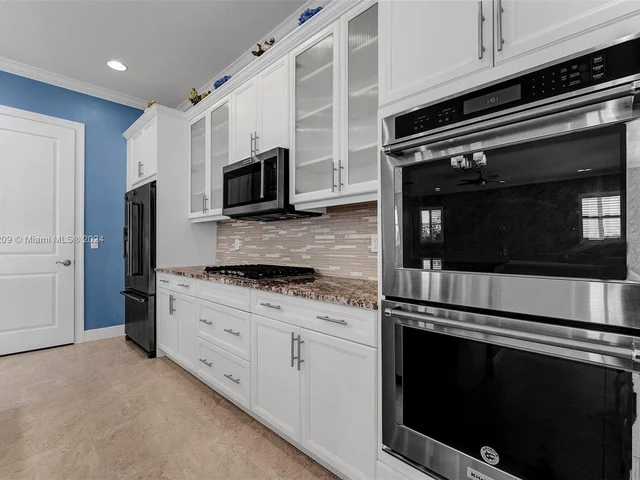 11150 NW 82nd Pl, Parkland FL 33076