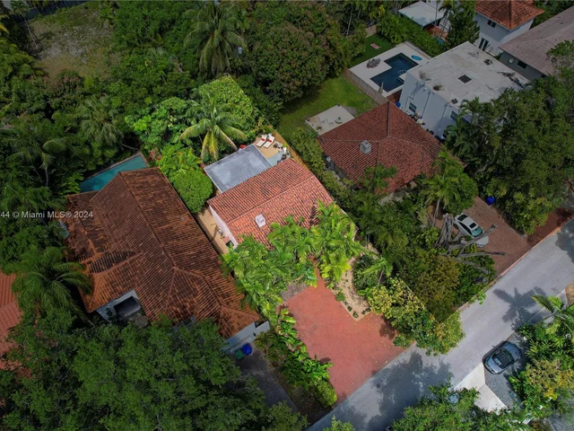 4137 Malaga Ave, Miami FL 33133